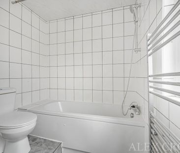 4 bedroom terraced house to rent - Photo 1
