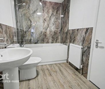 2 bedroom flat to rent - Photo 4