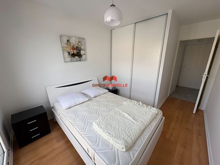 Location Appartement 2 pièces 44m² - Photo 3