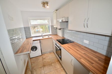 3 bedroom house to rent - Photo 3