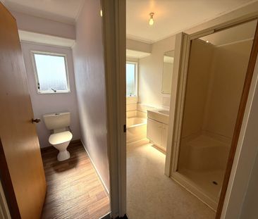 Family Home + Large Yard - Great Opportunity - Photo 3