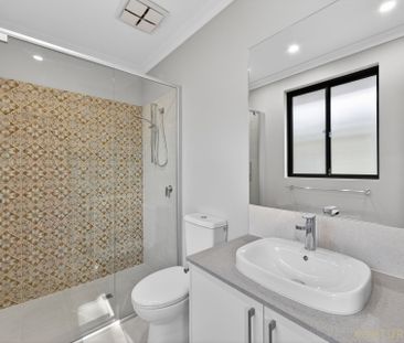 Quality Family Home - Photo 4