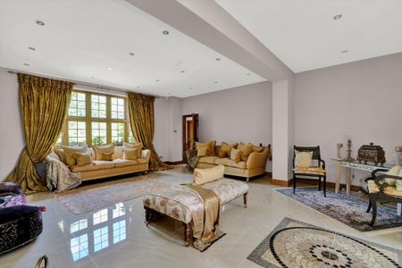 7 bedroom detached house to rent - Photo 3