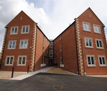 2 bedroom Flat To Let - Photo 4