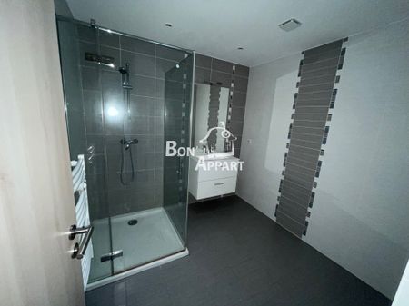 Location Appartement 3 pièces 54m² ST PRIVAT LA MONTAGNE 57855 - Photo 2