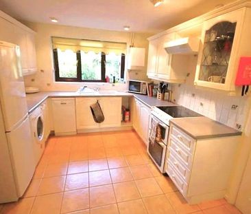 6 bedroom detached house to rent - Photo 6