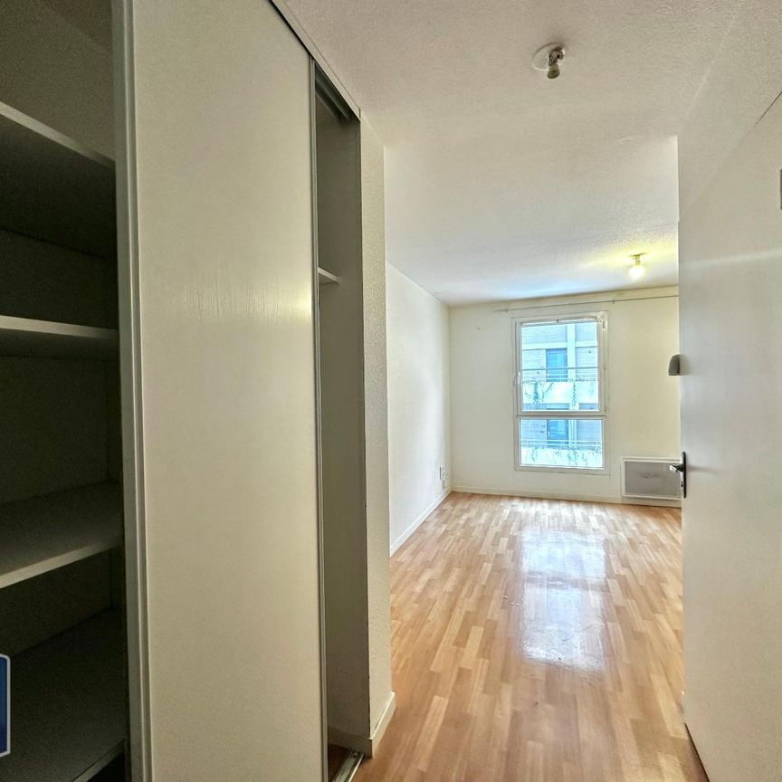 Location Appartement 1 pièce 19m² MULHOUSE 68100 - Photo 1