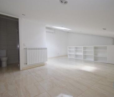 Coimbra, Lisbon - Photo 6