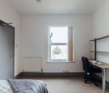 6 bedroom house to rent - Photo 3