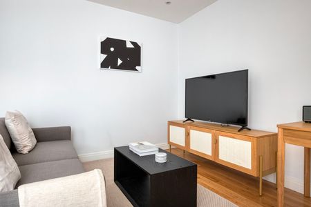 Centre Court Apartments, Queensborough Terrac - Photo 4