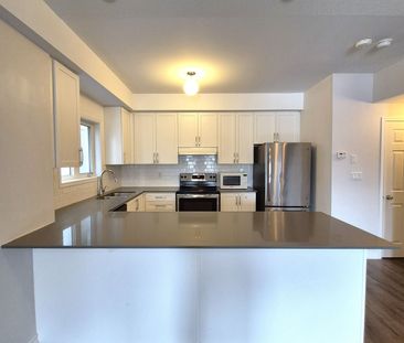 For Lease - 12 Dunsley Way, Whitby, Ontario - Photo 3