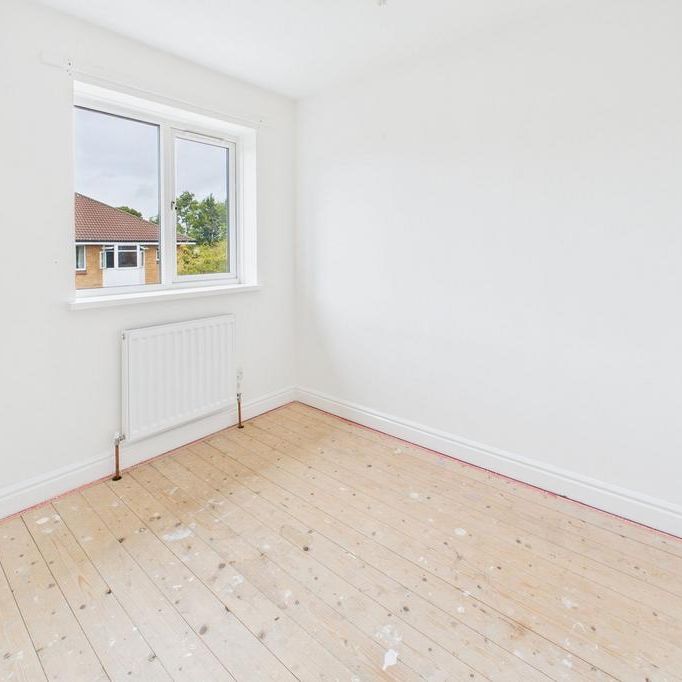 4 bedroom semi-detached house to rent - Photo 1