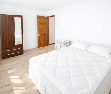 Avondale Gardens, Hounslow, TW4 - Photo 3