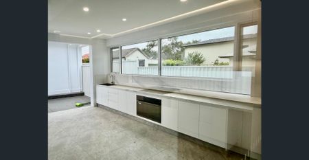 BRAND NEW LUXURY DOUBLE STOREY HOME - Photo 5