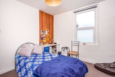 4 bedroom house to rent - Photo 3
