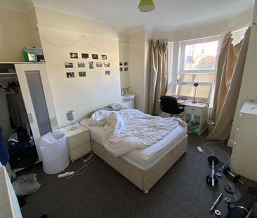 Old Moat Lane, Withington, M20 - Photo 1