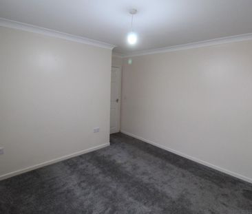 3 bedroom House To Let - Photo 5