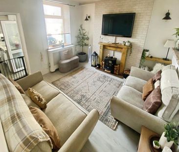 3 bedroom property to rent - Photo 1