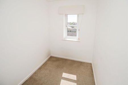 Anglesey Close, Ellesmere Port - Photo 4