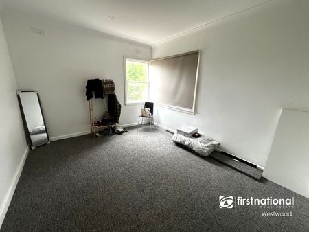 A weatherboard delight!! - Photo 5