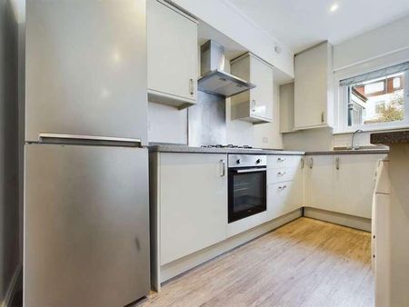 Redvers Road, Brighton, BN2 - Photo 2