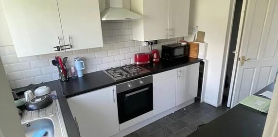 1 bedroom house of multiple occupation to rent - Photo 2