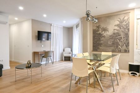 Calle de Villamanín - Photo 2