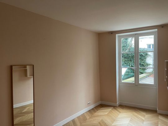 Location Appartement Paris 6 4 Pièces 93 m² - Photo 1