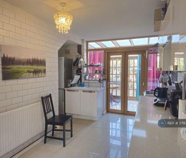 1 bedroom in a house share to rent - Photo 5