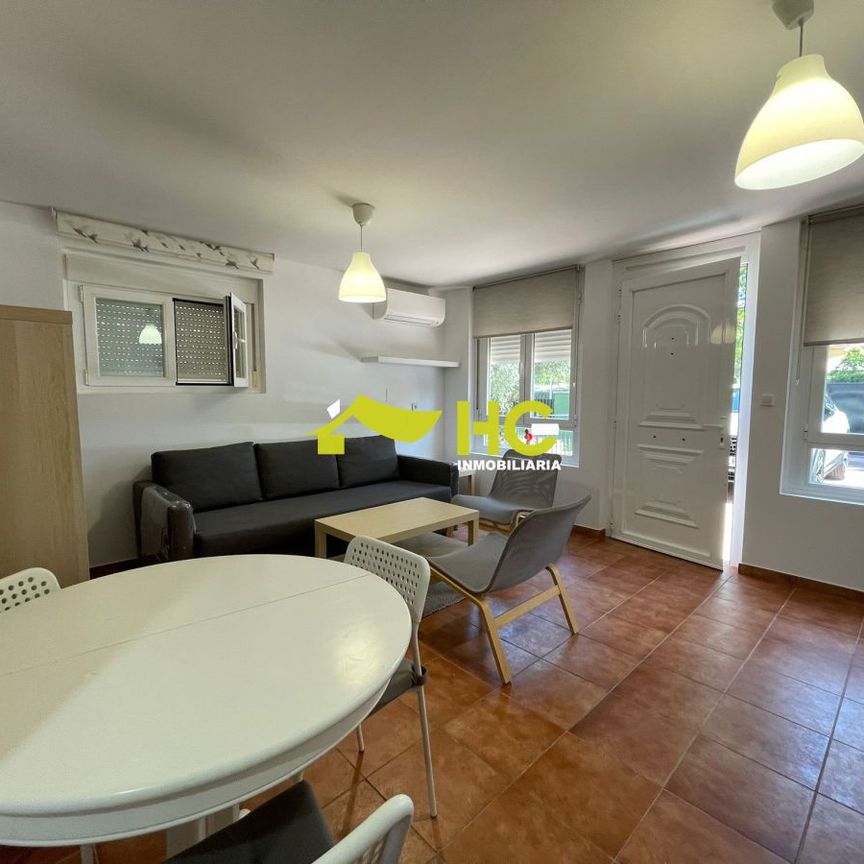 Alquiler Estudio en Urbanización - El Bosque, Villaviciosa De Odón - Photo 1