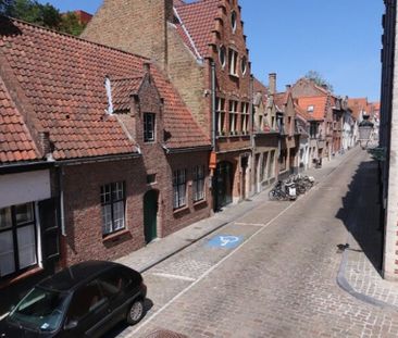 Appartement te huur in Brugge voor € 765 met 2 slaapkamers - Foto 2