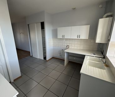 Location Appartement 3 pièces 66m² LE CREUSOT 71200 - Photo 6