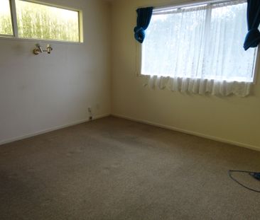 affordable One level home in Bucklands Beach - Photo 6