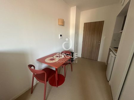 Location Appartement 1 pièce 22m² ALBI 81000 - Photo 4