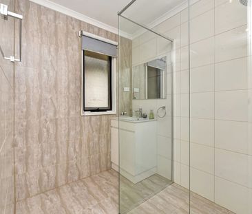 Stylish single level Family home - Photo 5