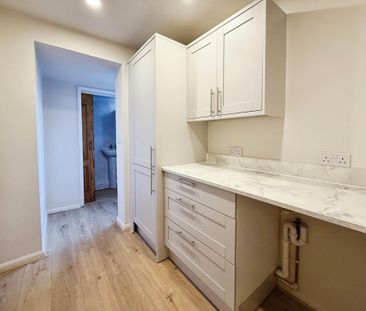 3 bedroom terraced house to rent - Photo 6