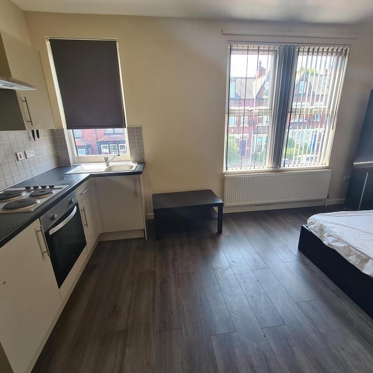 1 bedroom flat to rent - Photo 1