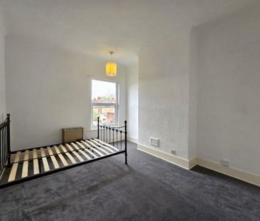 2 Bed Terraced House For Rent - Photo 3