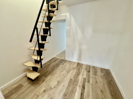 Appartement T4 entièrement rénové à La Verpillière - Photo 4