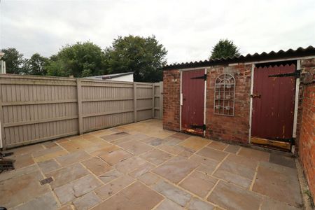 2 bedroom cottage to rent - Photo 2