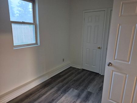 For Lease - 69 Ontario Street, Cambridge, Ontario - Photo 5