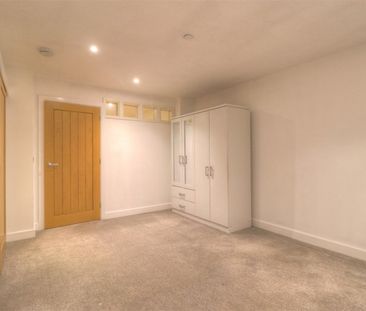 2 BED Apartment To rent - Photo 5