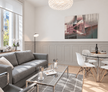 Neu renovierte, möblierte 3.5-Zimmer-Altbauwohnung mit Gartensitzplatz in Zürich Wiedikon - Photo 2