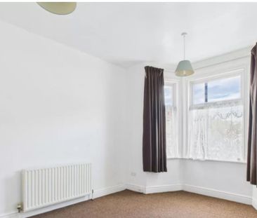 3 Bed Semi-Detached House, Latham Road, CV5 - Photo 3