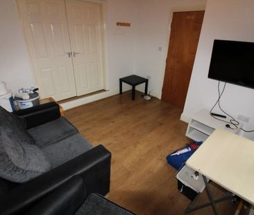 Plungington Road Flat 1, PRESTON, Lancashire PR1 7EP - Photo 2