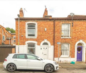 2 bedroom end of terrace house to rent - Photo 2