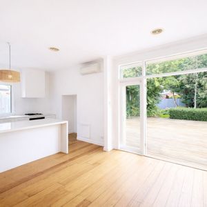 Thinking of selling? Contact our agent - Photo 2
