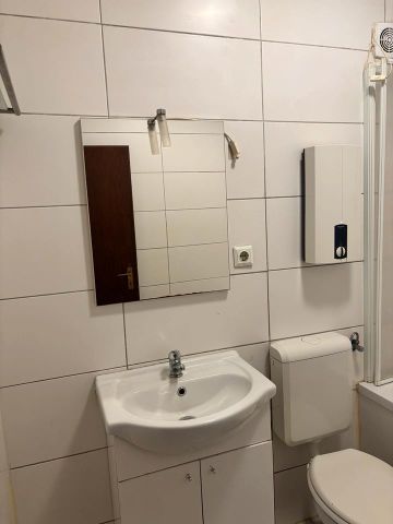 2 Zimmer Wohnung im ruhigen Altbau (50 m²) - Photo 3