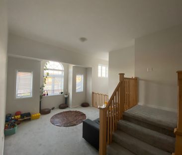 For Lease - 305 Tall Grass Crescent, Kitchener, Ontario - Photo 1