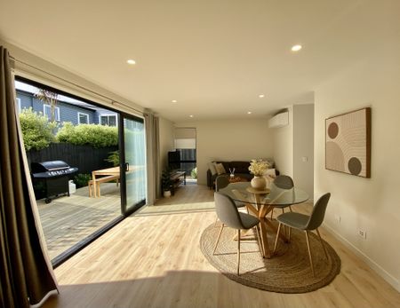 Riccarton, 2 bedrooms - Photo 2